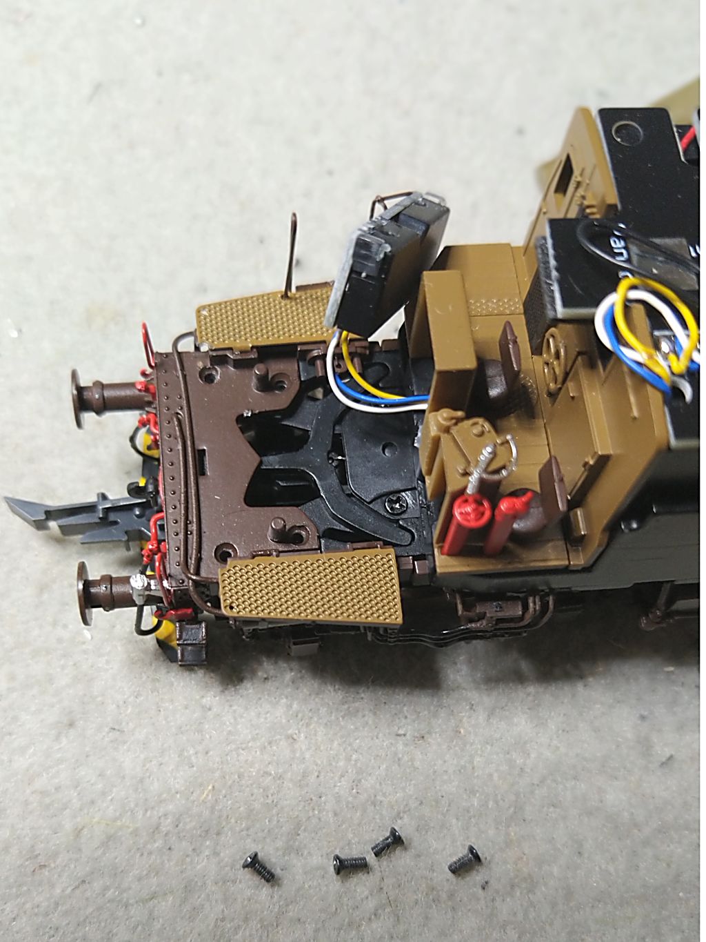 4_rimozione viti.jpg