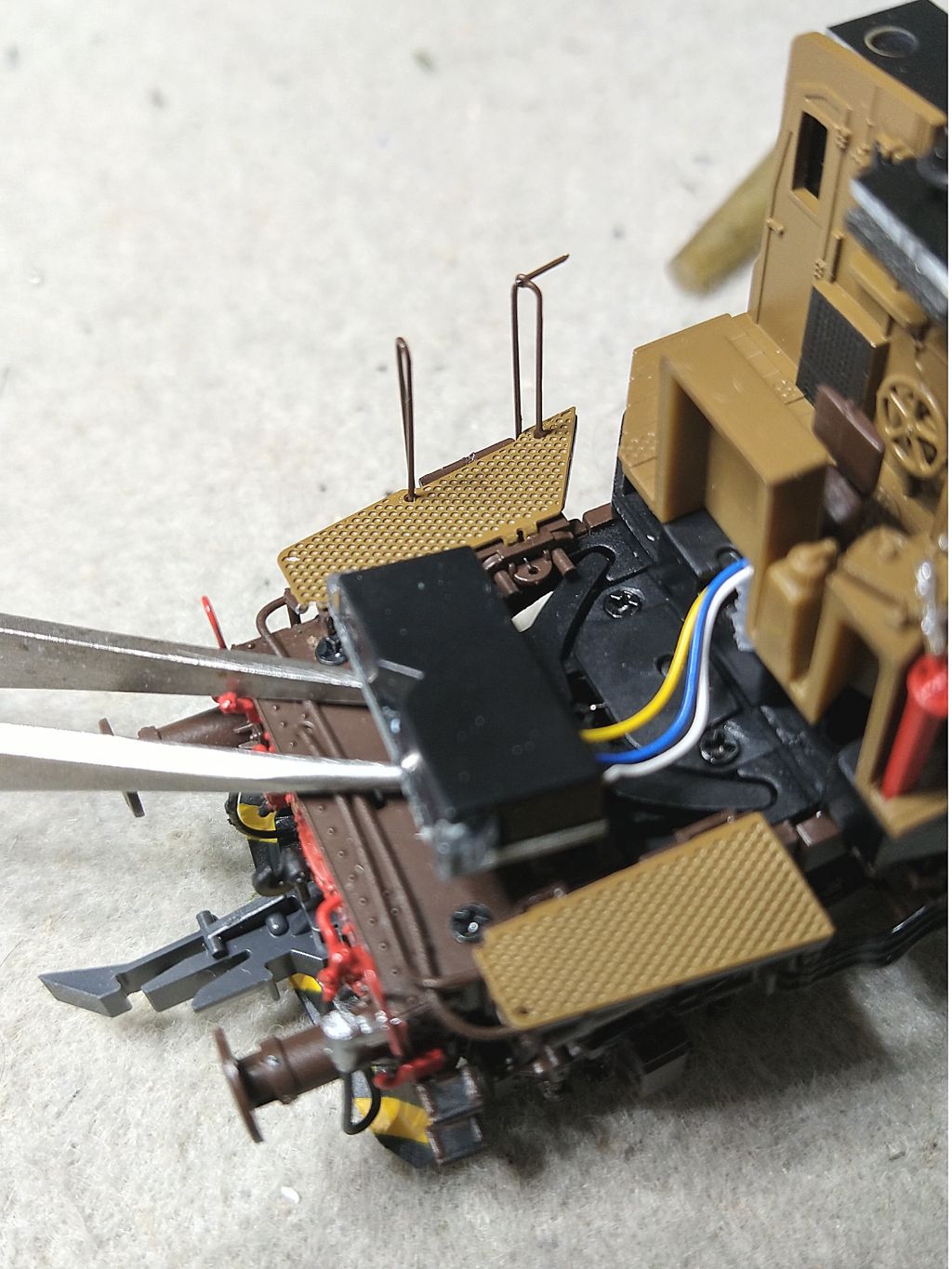 1_rimozione piastrina luci.jpg