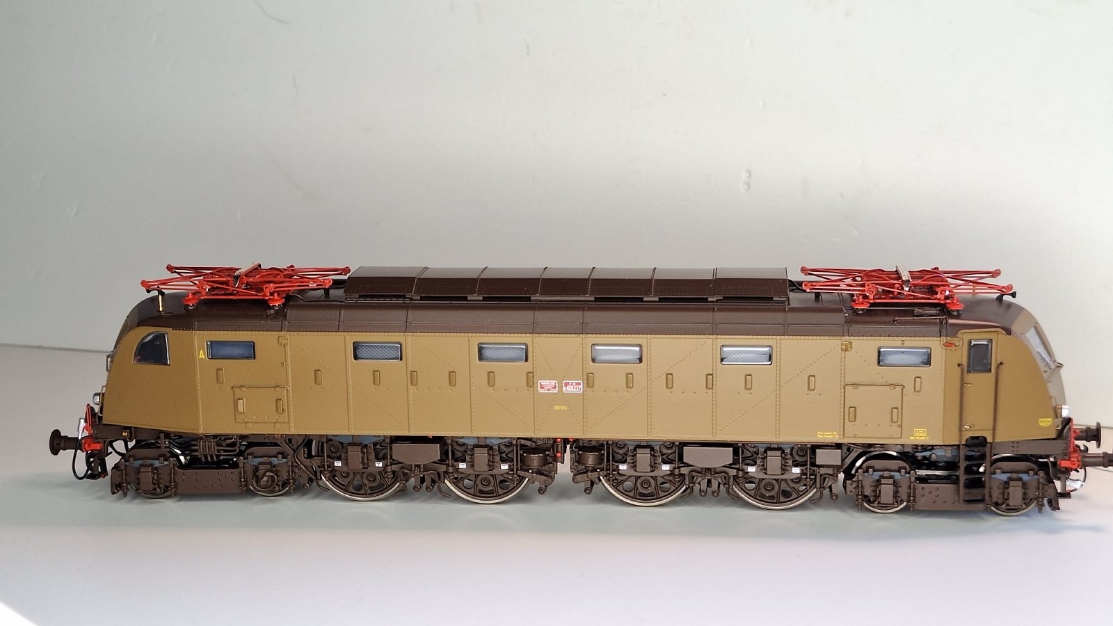 e428 237-2s.jpg