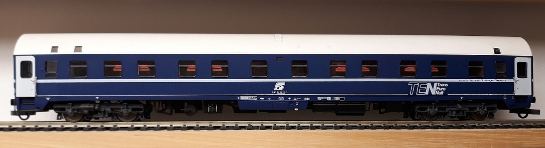 Letti tipo TEN UH 71 83 71-70 771-9 tetto bianco ROCO art. 44842.2.jpg
