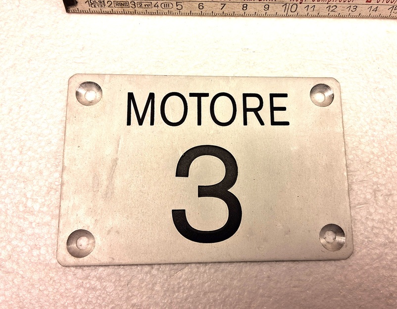 E 464 Targa Motore 3 - Copia.jpg