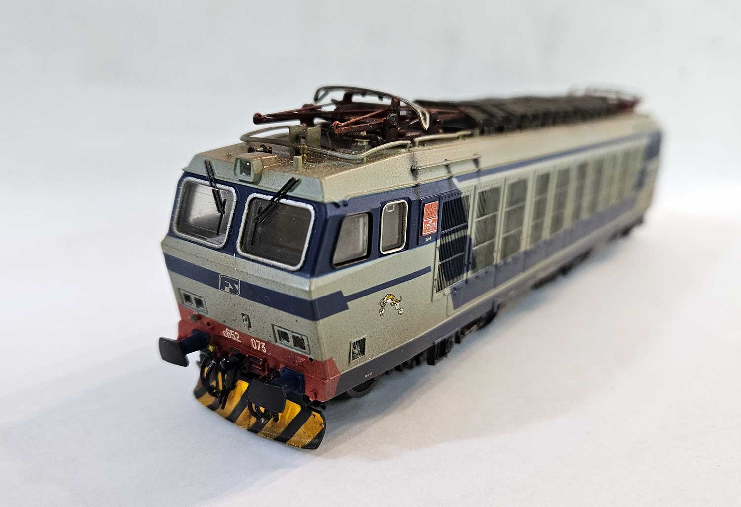 652-05.jpg