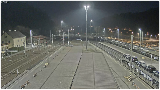 Usti nad Orlici 2026-03-02 22-03 50 percento ripartita la webcam un bisarche fermo verso ovest in corr tracc ed un merci cisterne ha ceduto precedenza verso est.png