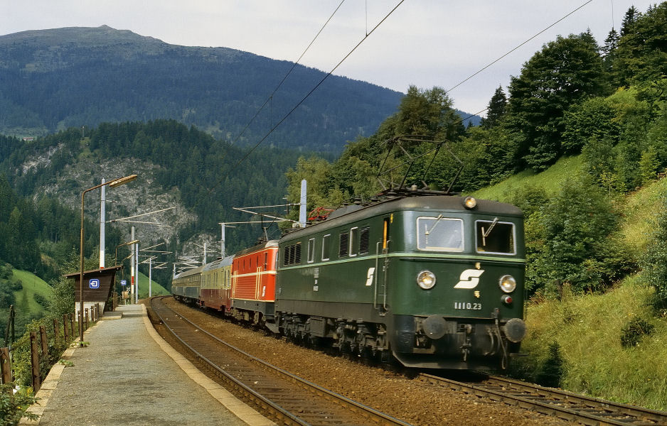 Ex 281 Alpen Express München Hbf - Roma Termini.jpg