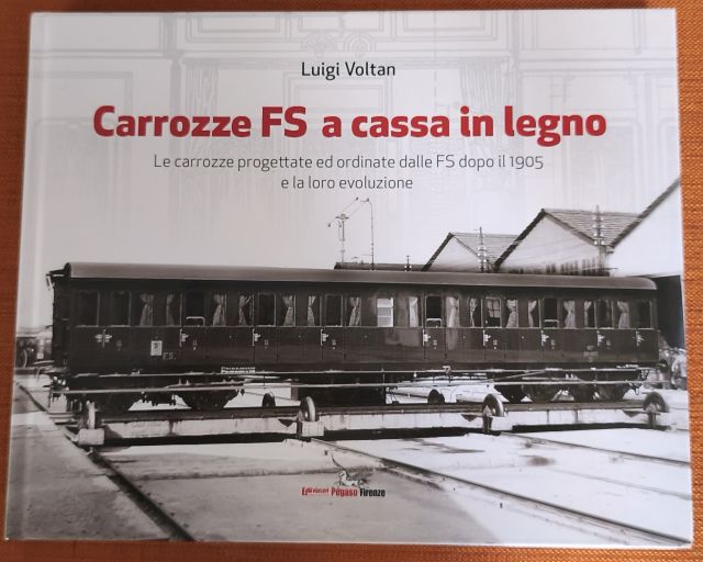 Carrozze FS a cassa in legno.jpg
