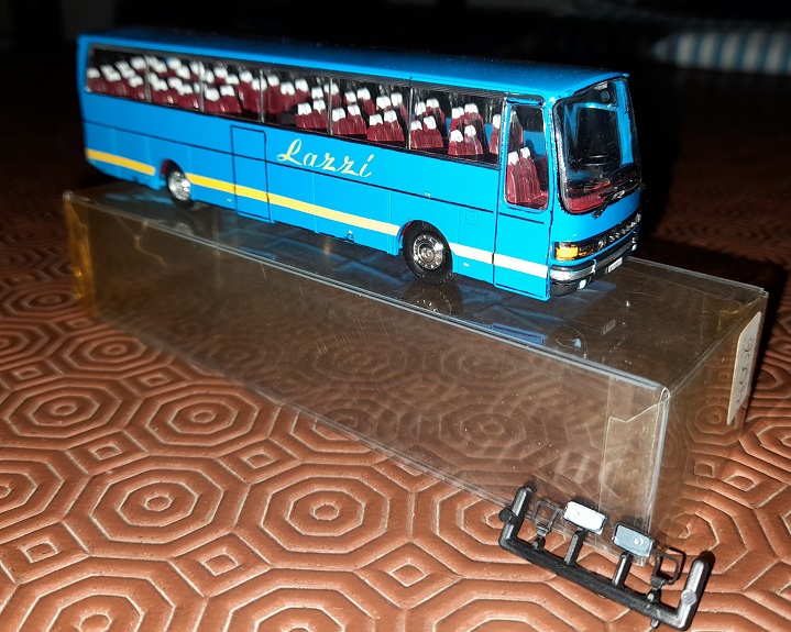 setra s 215 2.jpg