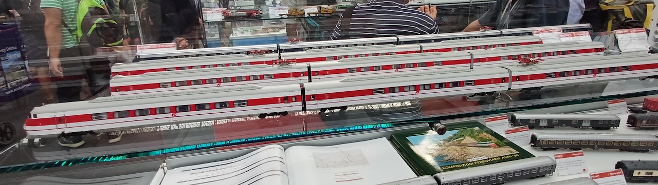 RR parata ETR450_tb.jpg