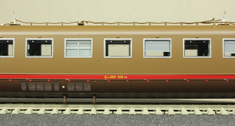 ALe660 009 fianco.JPG