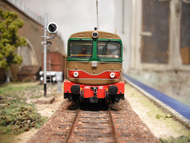 D443 011.jpg