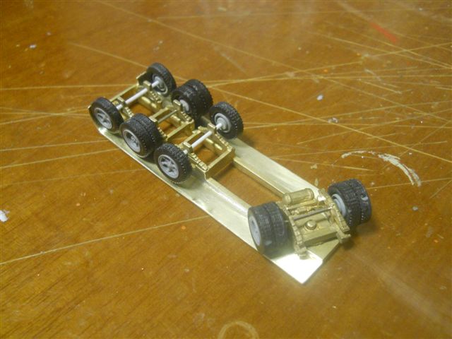 Carrello 4 assi 2.jpg