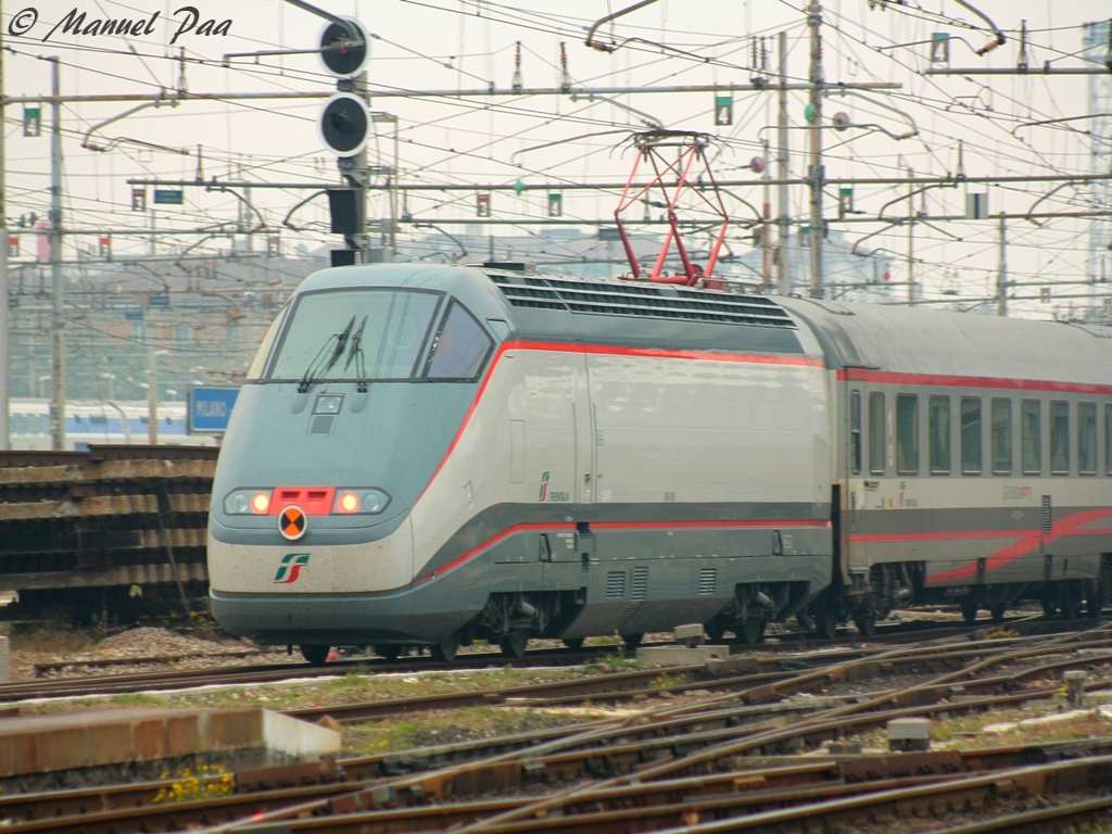 FS_E414_105_Milano_Centrale_(101).JPG