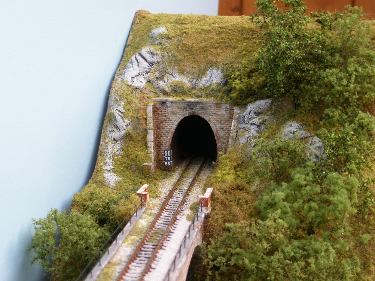 024 diorama.JPG