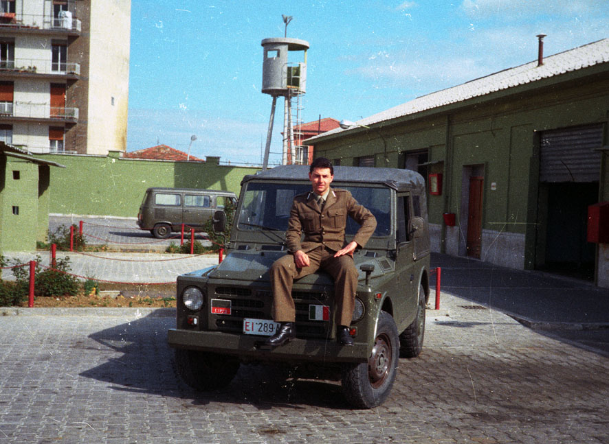 880416_12.jpg