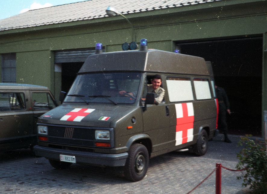 880416_16.jpg