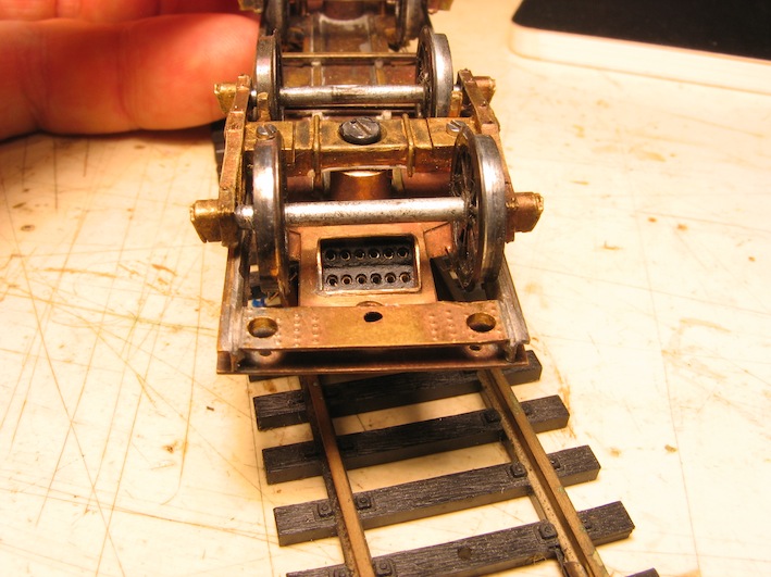 Tender spinotto sotto.JPG