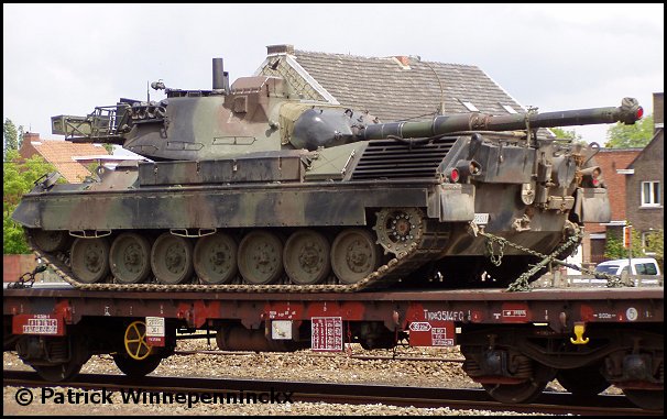 leo1a5be_037.jpg
