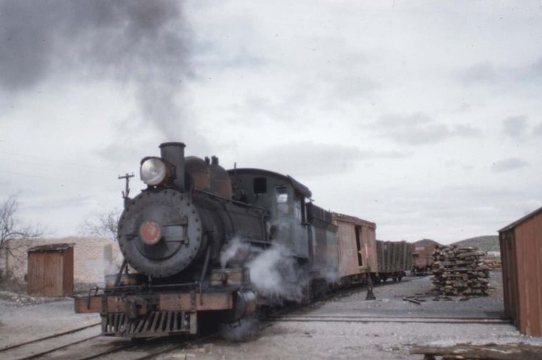 locomotiva  8.JPG