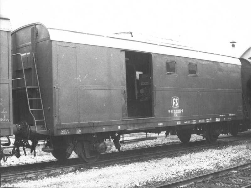 VVr 60 83 99-22 952-5.jpg