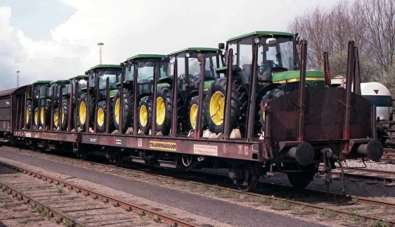 Laas DR -TRANSWAGGON-.JPG