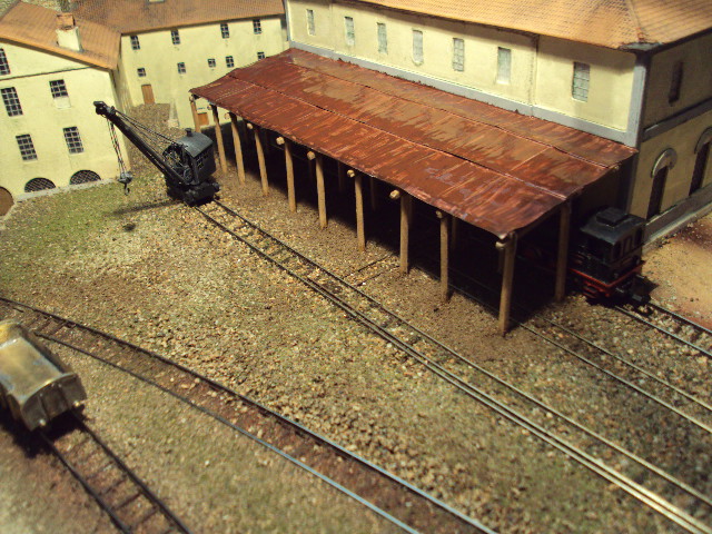 tettoia officina.JPG