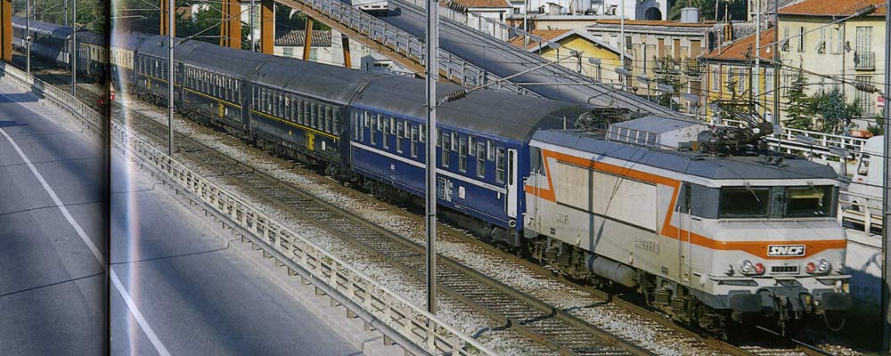 treno azzurro.jpg