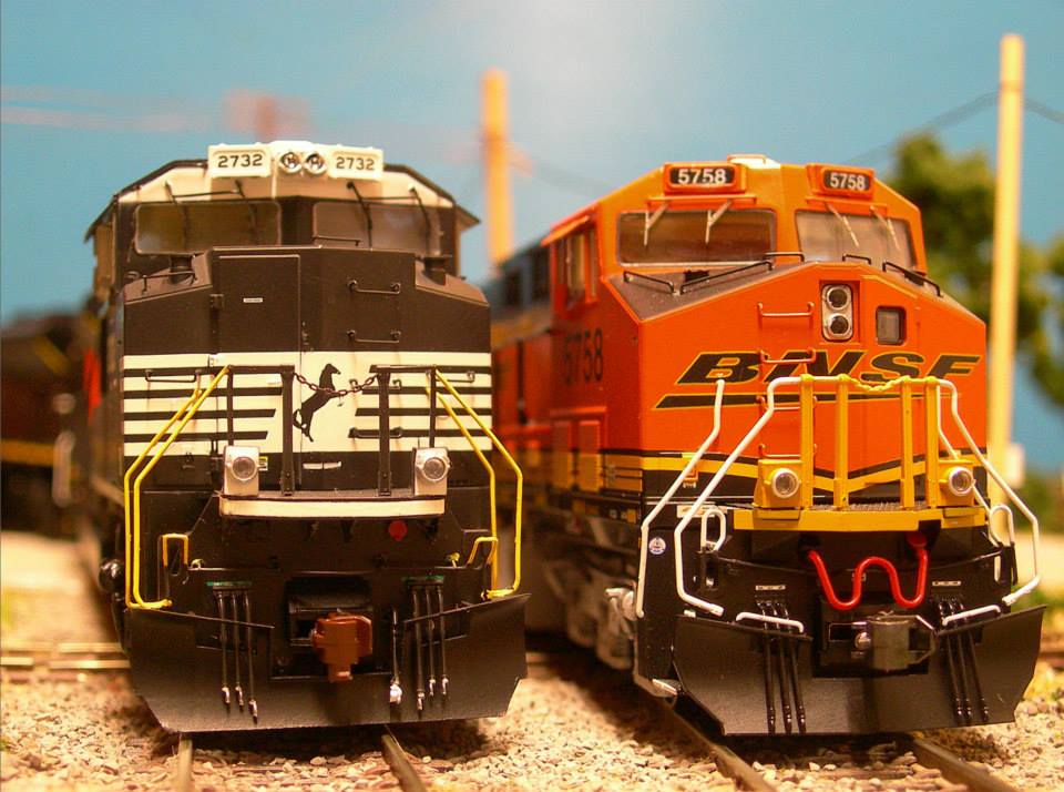 SD70-Ma + ES44 GEVO.jpg