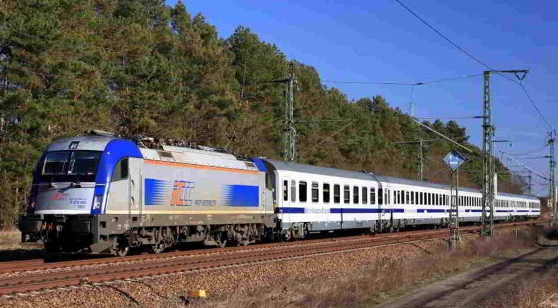 PKPIC_EC_40_41_BWE_Berlin_Warszawa_Express_new.jpg