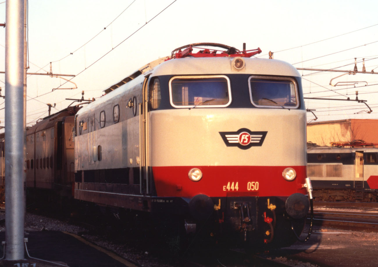 e444.050_DL_Roma_SL_1987 .JPG