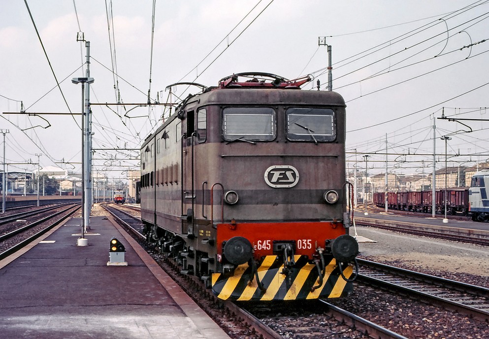 E645035milanoGrecoPirelli21lug87.jpg