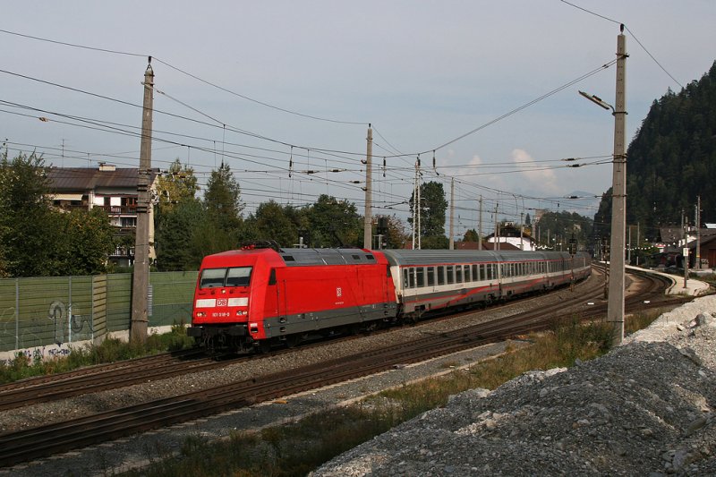 101-018-mit-dem-aus-355733.jpg
