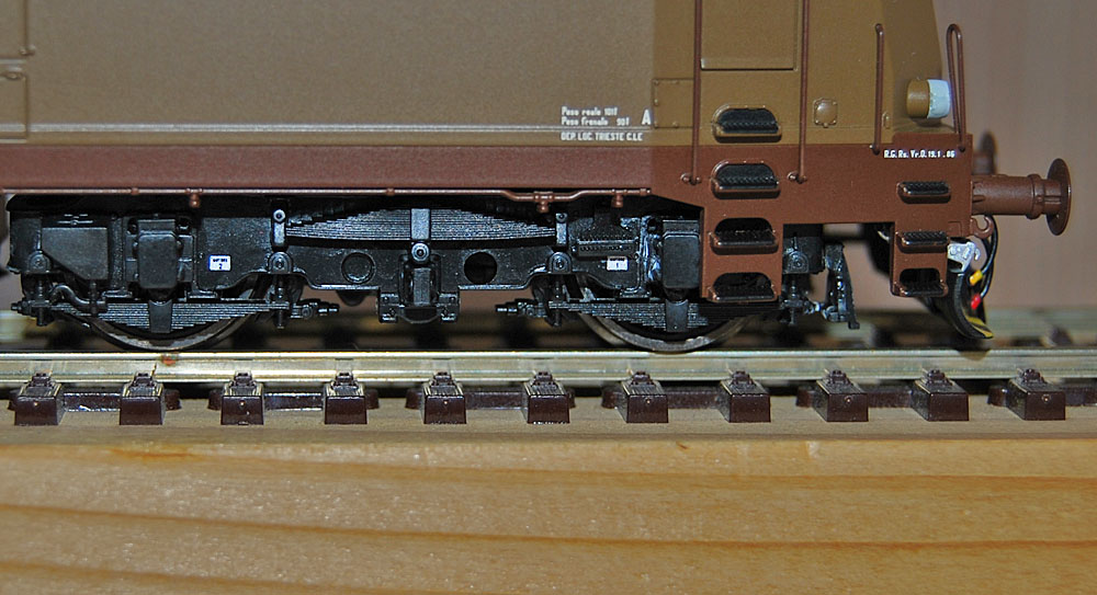 E 636 030D.jpg