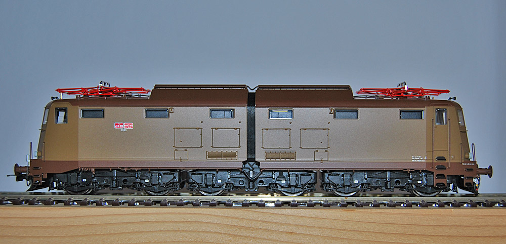 E 636 030A.jpg
