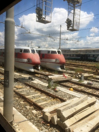 PENDO 2 TRENI 06 E 15.jpg