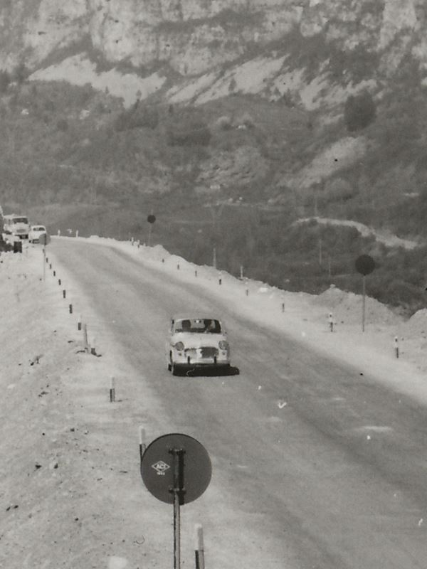 part Longarone 1964.00.00 foto FS Strada statale 51 di Alemagna (4).jpg