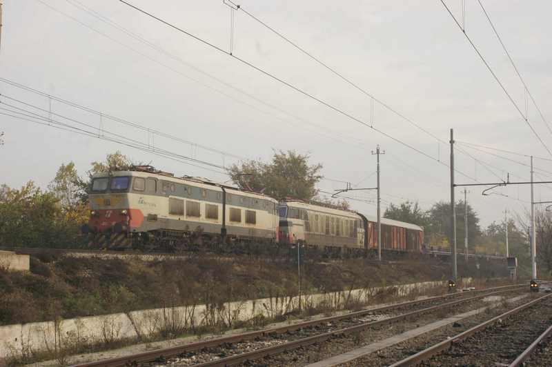 Copyrigt-E.655+E.652 incorsacinturaBo.Sd-forum2G.archivioWbonmartini - foto WBonmartini.01.02.jpg