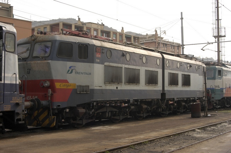 Copyrigt-E.655.545.DL Ge.Riv-2004-11-06-forum2GarchivioWalterBonmartini - foto Walter Bonmartini.._.jpg