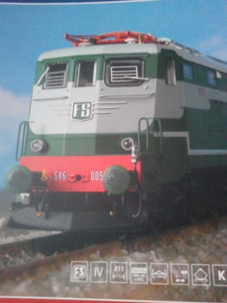 LE E646 005-r.jpg